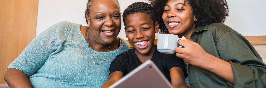 Lei histórica é sancionada: Direitos fundamentais ganham voz em todos os órgãos públicos!